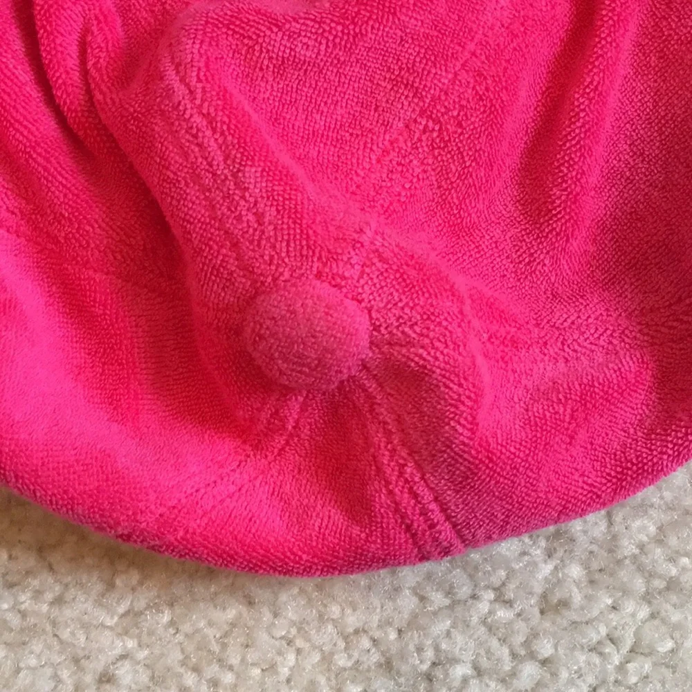 Like new! Oshkosh terrycloth brimmed hat 7-16